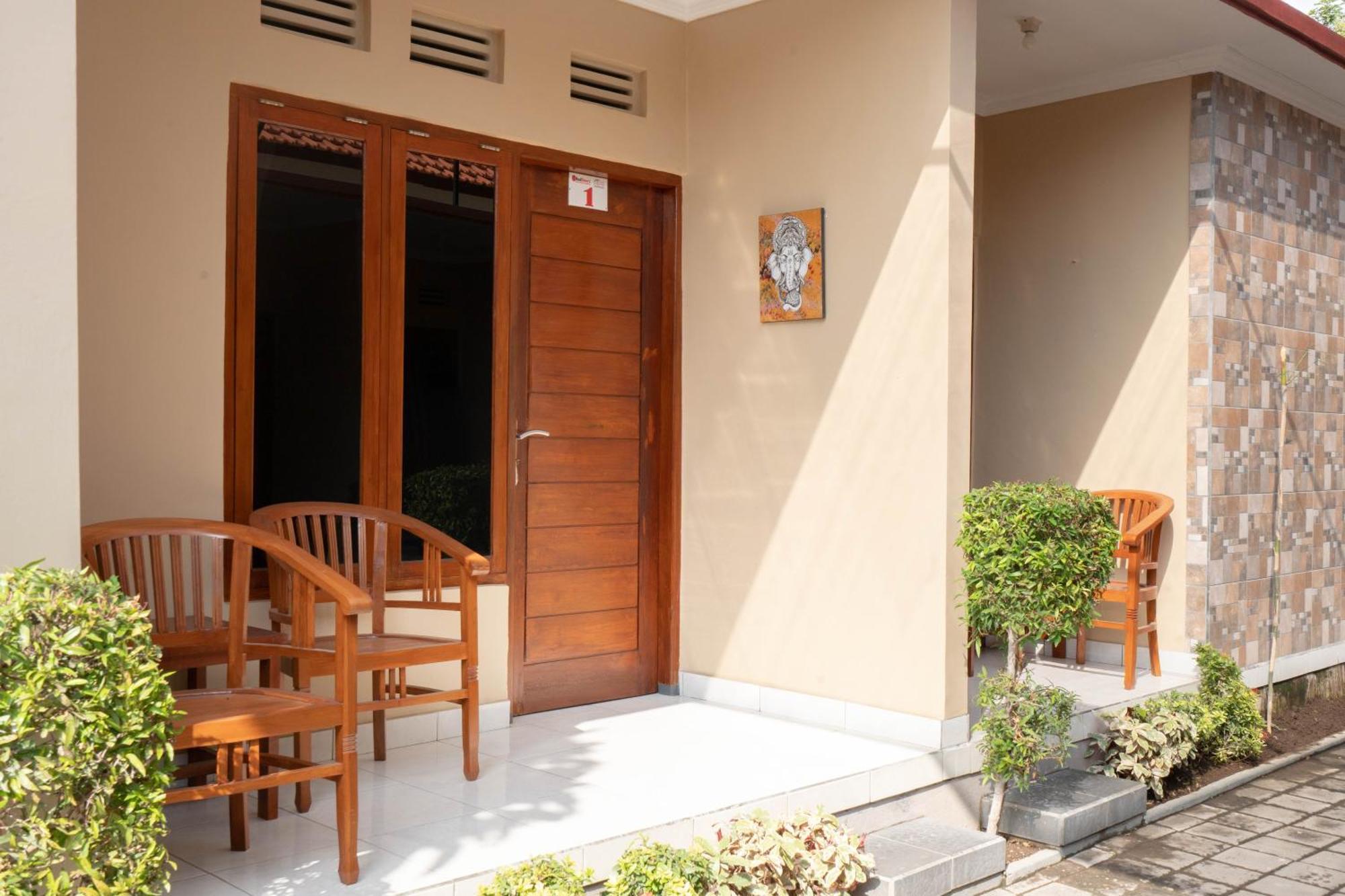 Reddoorz Near Buleleng Harbour 2 Hotell Singaraja Eksteriør bilde