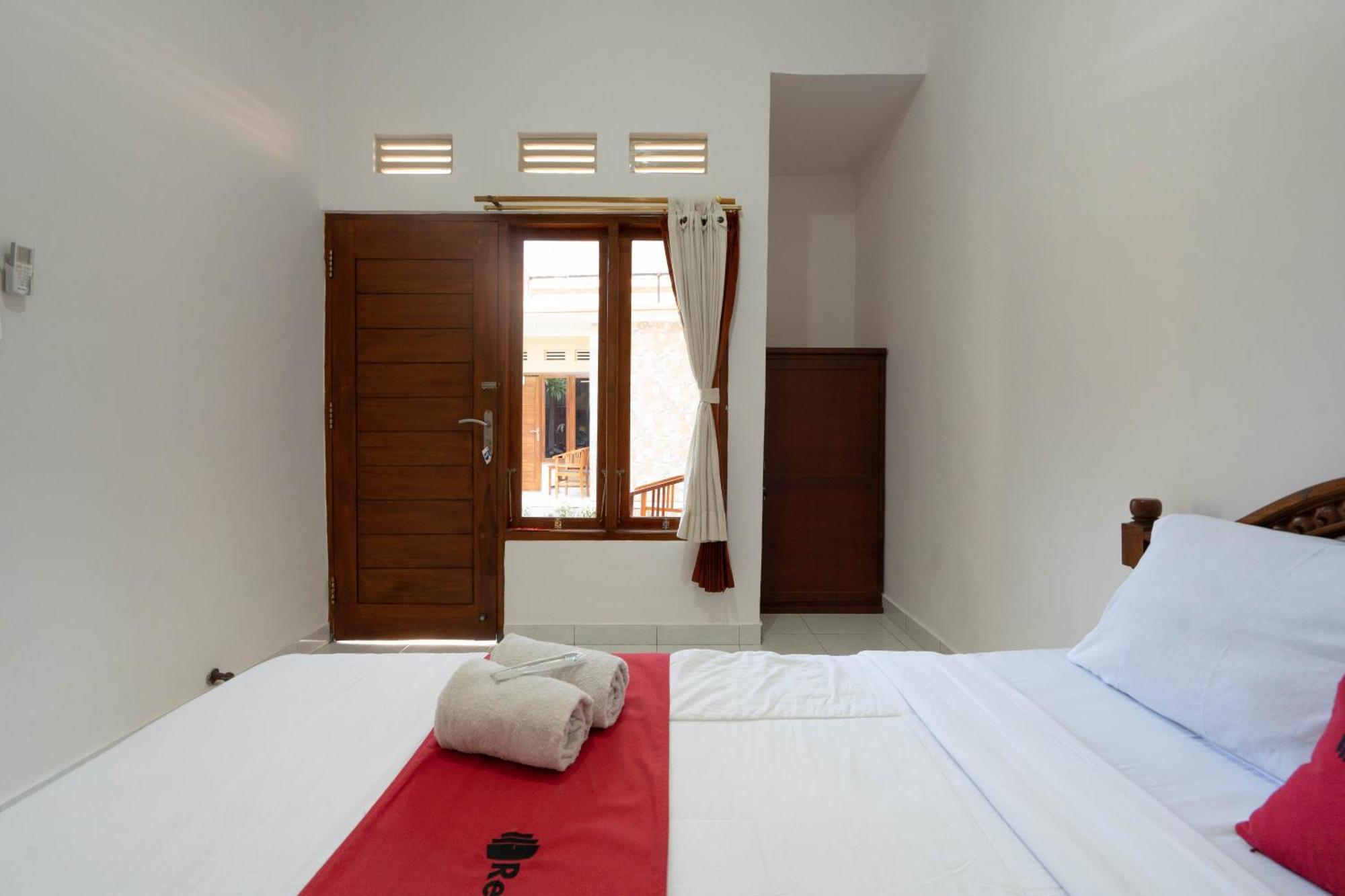 Reddoorz Near Buleleng Harbour 2 Hotell Singaraja Eksteriør bilde