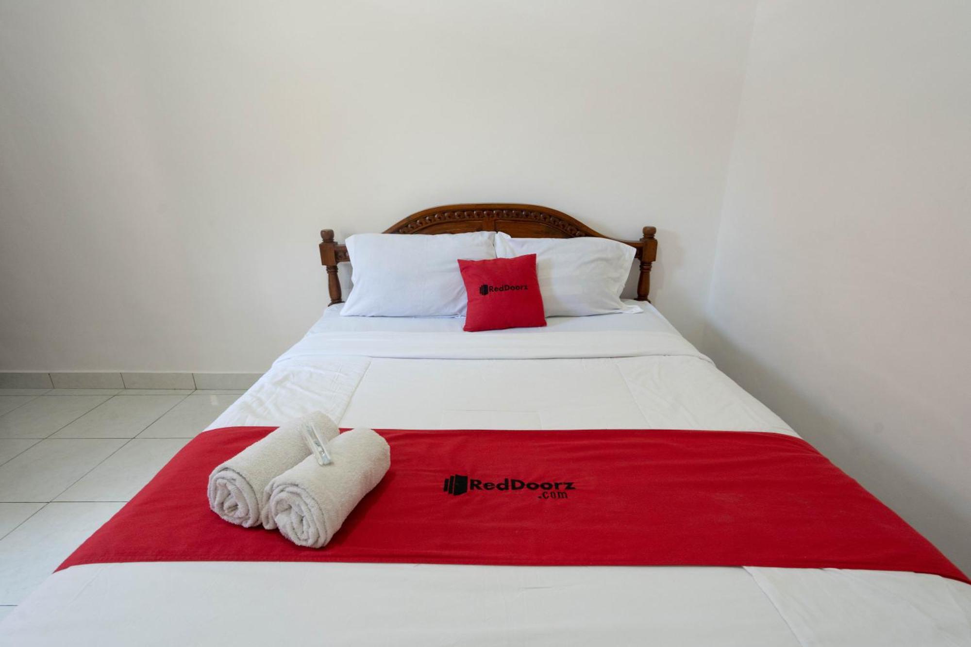 Reddoorz Near Buleleng Harbour 2 Hotell Singaraja Eksteriør bilde